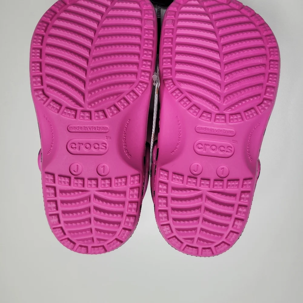 Crocs Clog Size J1 Classic Graphic New Sandals - Picture 3 of 8